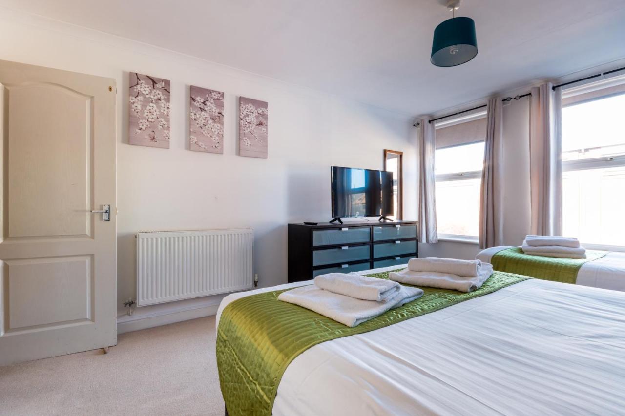 Old Town Apartments Swindon Esterno foto
