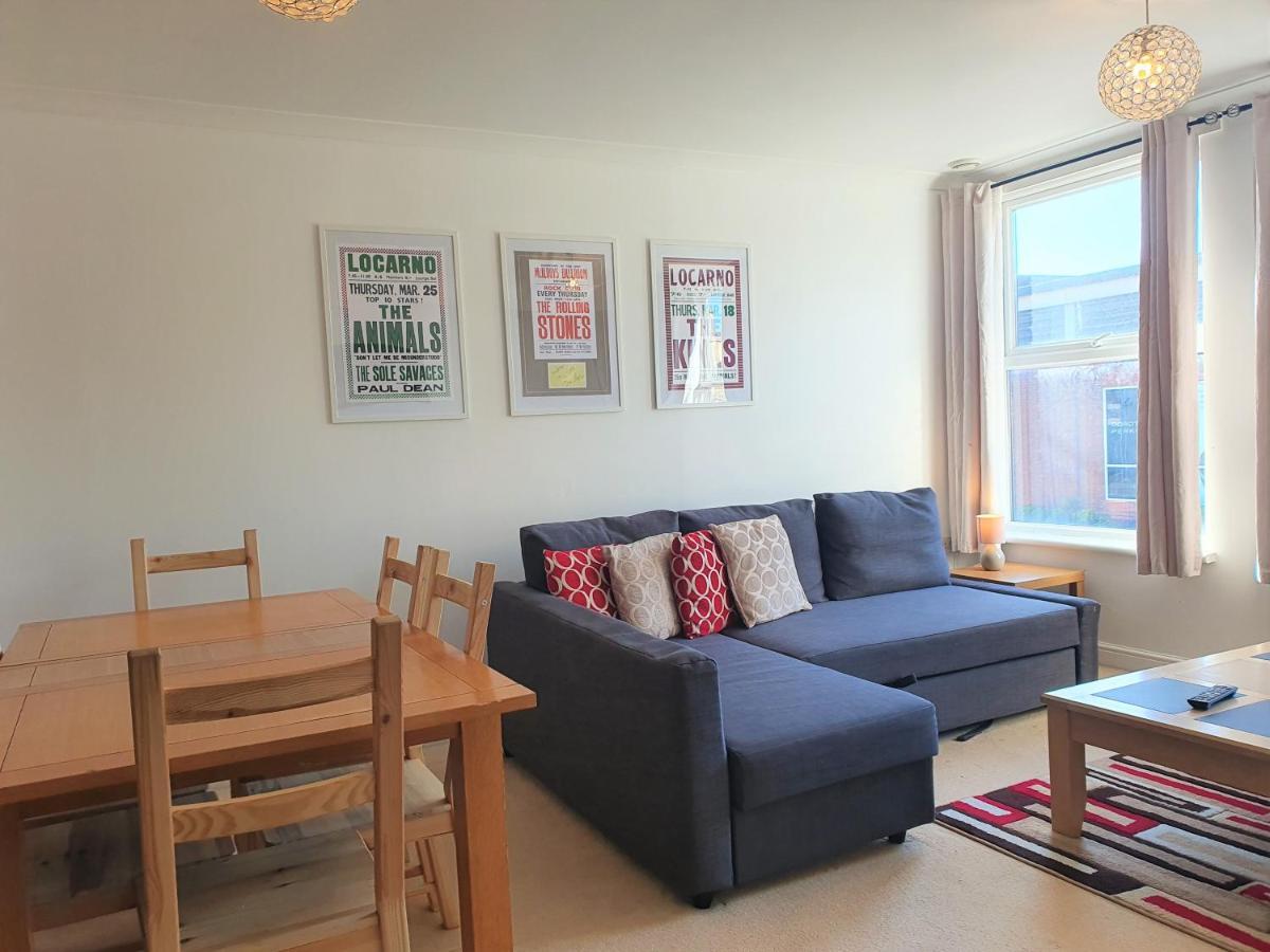 Old Town Apartments Swindon Esterno foto