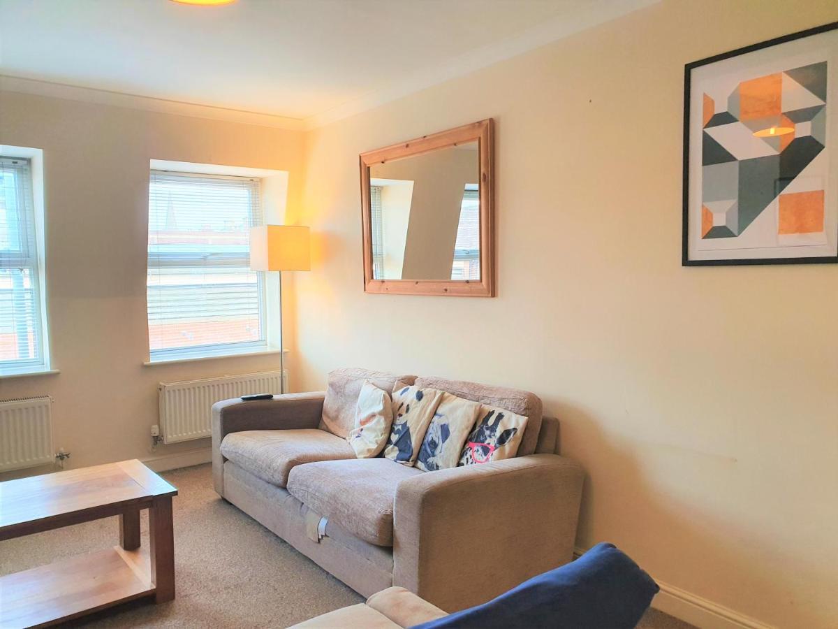 Old Town Apartments Swindon Esterno foto