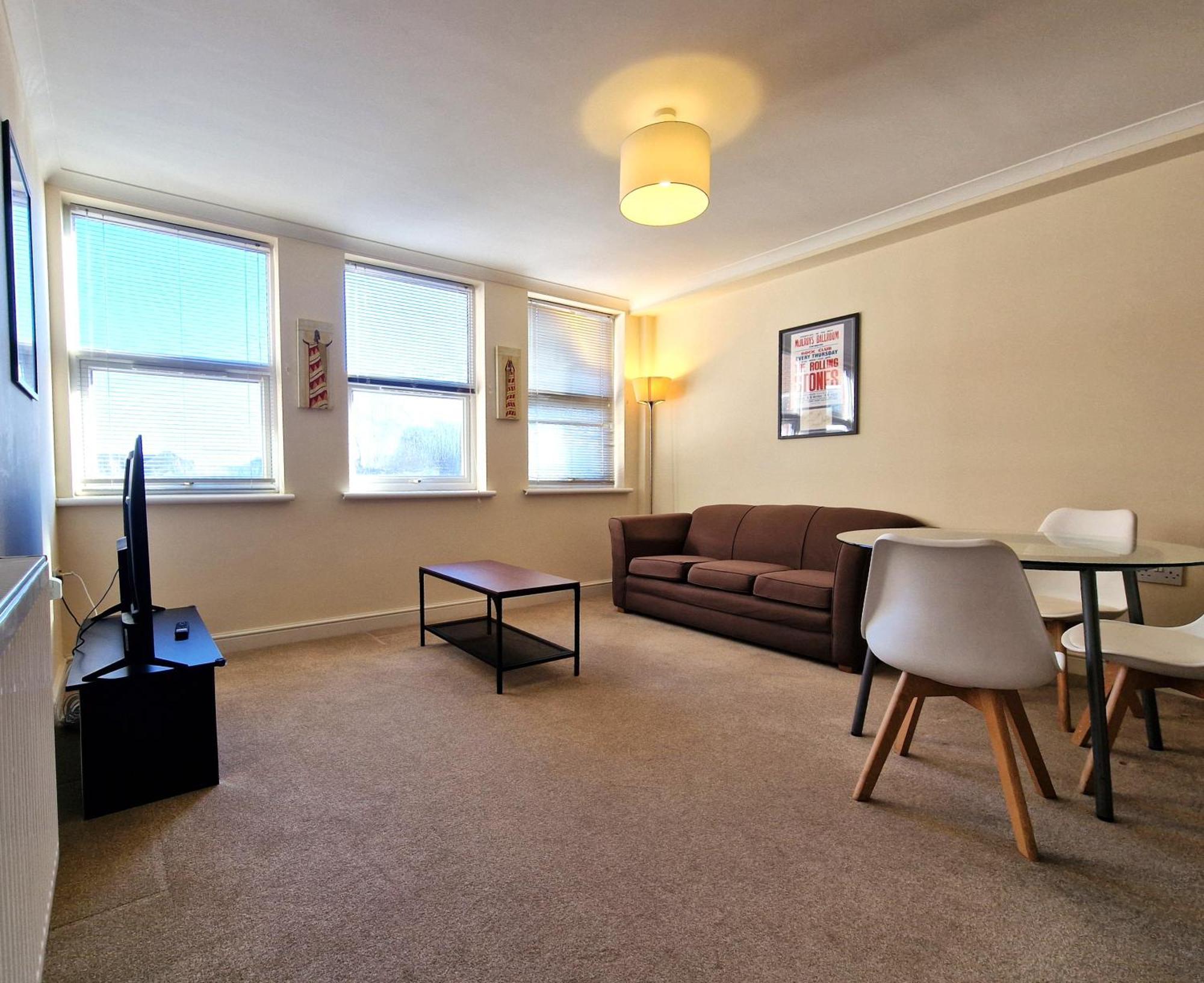 Old Town Apartments Swindon Esterno foto