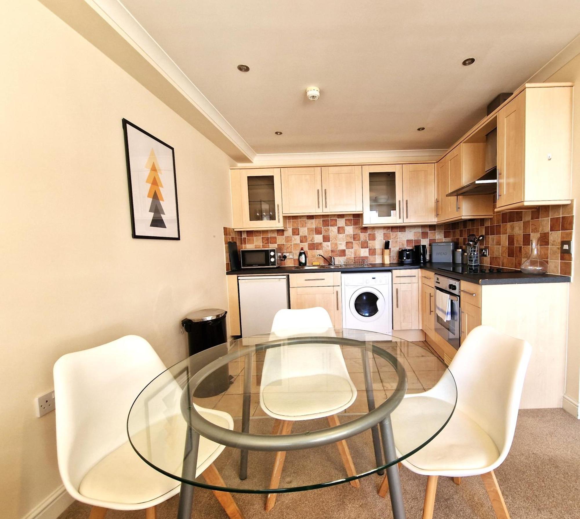 Old Town Apartments Swindon Esterno foto